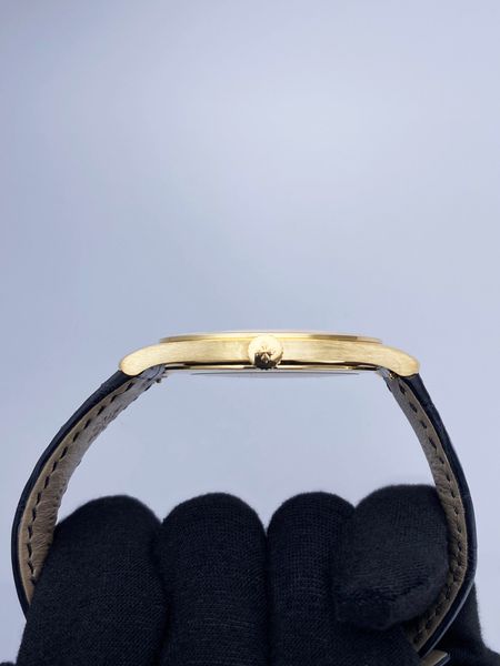 Patek Philippe Calatrava 5196J-001